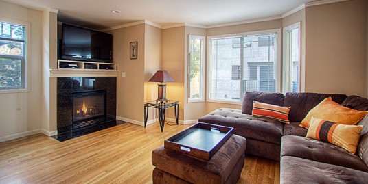 SOLD!   1757 NW 58th St Unit D Seattle, WA